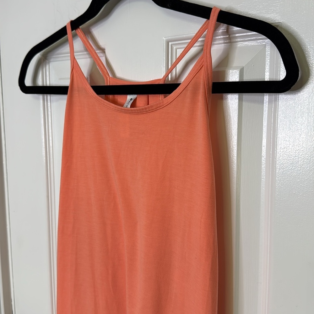 NWOT Athleta Orange Sleeveless Scoop Neck Tank Top - Picture 2 of 7